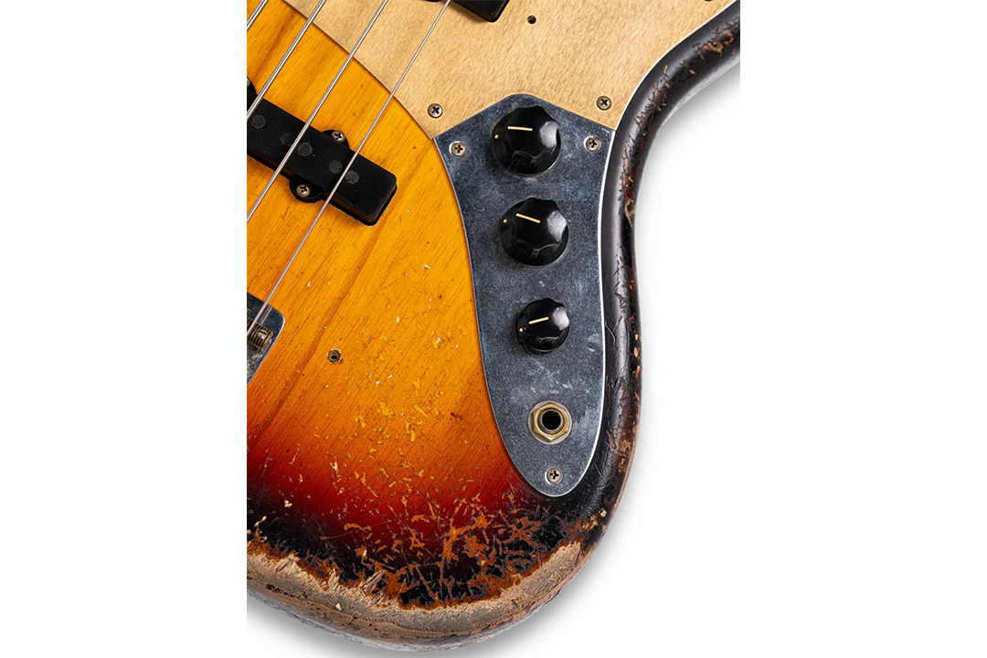 Fender Custom Shop 1964 Jazz Bass, Heavy Relic, Aged 3 Tone Sunburst, Masterbuilt by Andy Hicks - Image 6