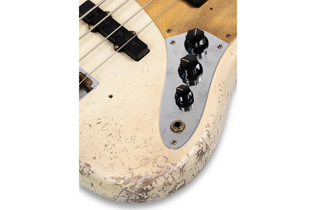 Fender Custom Shop 1964 Jazz Bass, Heavy Relic, Aged Olympic White, Masterbuilt by Andy Hicks - Image 3