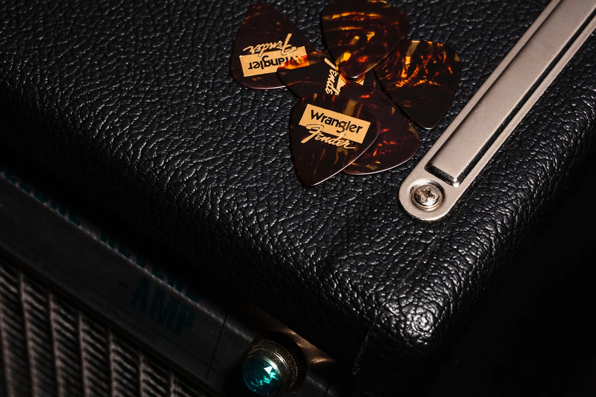 Fender x Wrangler Celluloid Picks - Image 4