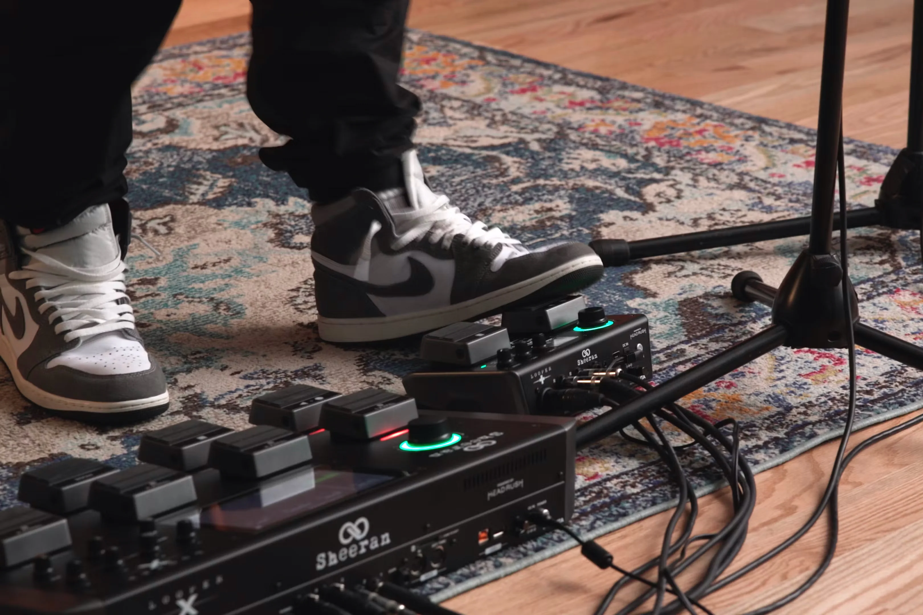 Sheeran Looper + Loop Pedal - Image 13
